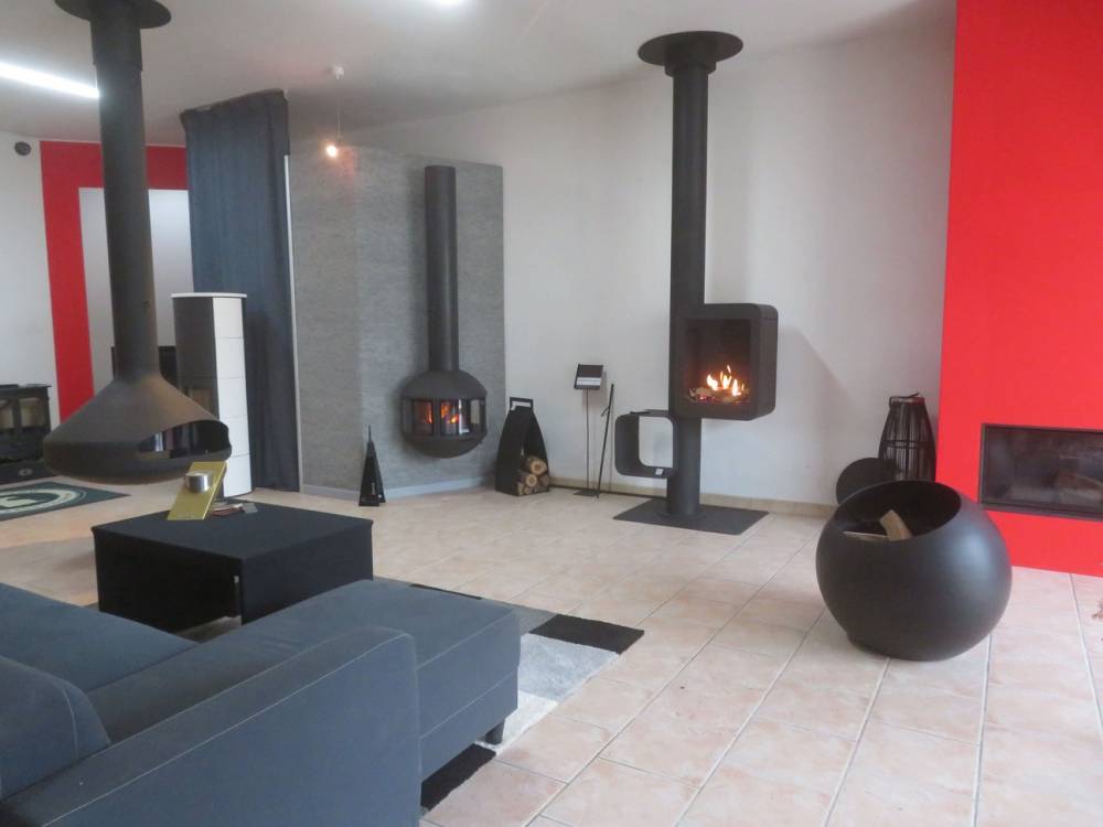 Show room FOCUS2.jpg